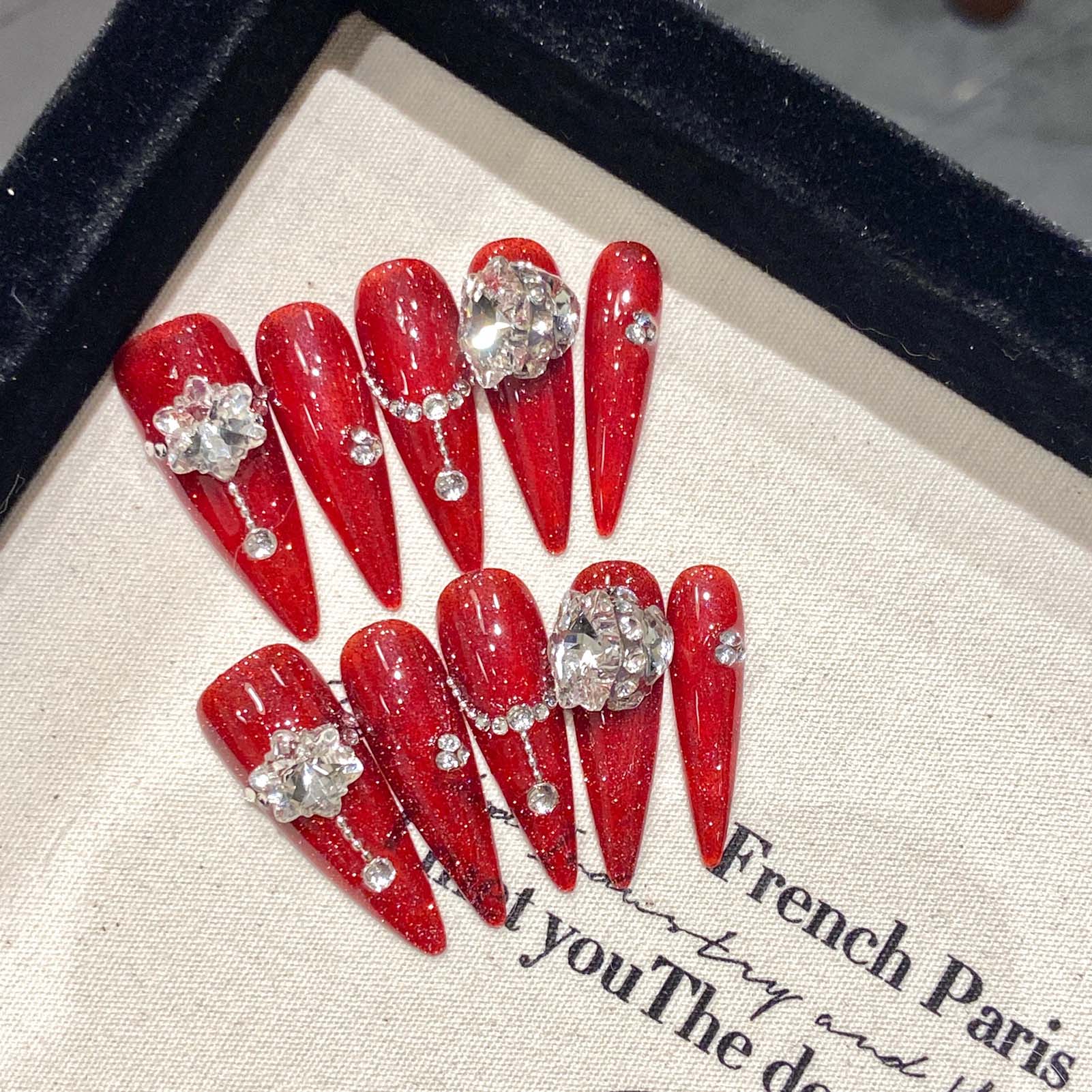 10pcs Handmade Red False Nails - Pressed Flower Art บทวิจารณ์และราคา