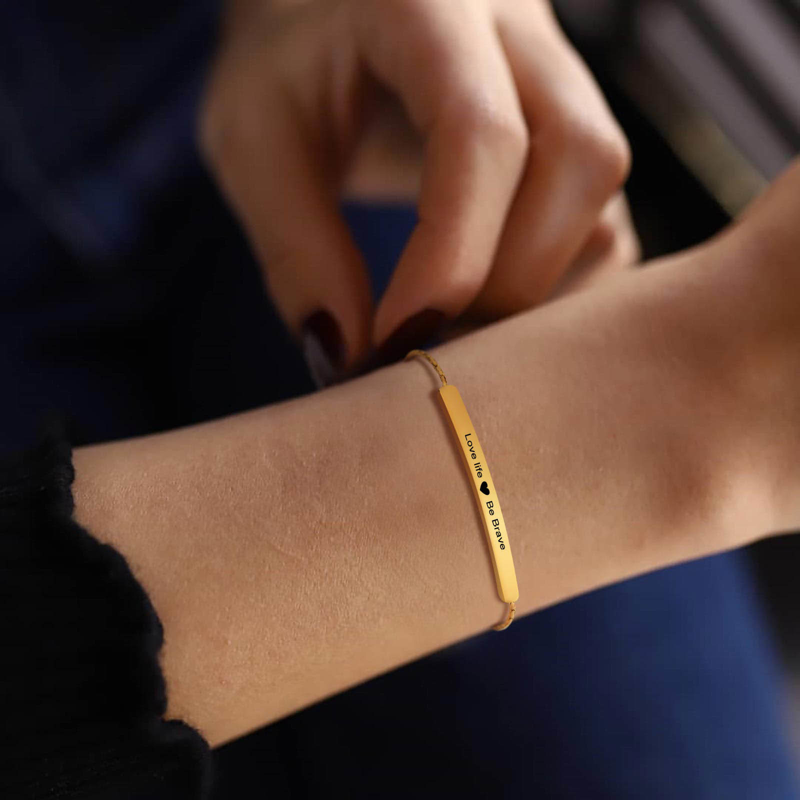 Personalized Engraved Bar Brac - Coordinates Bracelet บทวิจารณ์และราคา