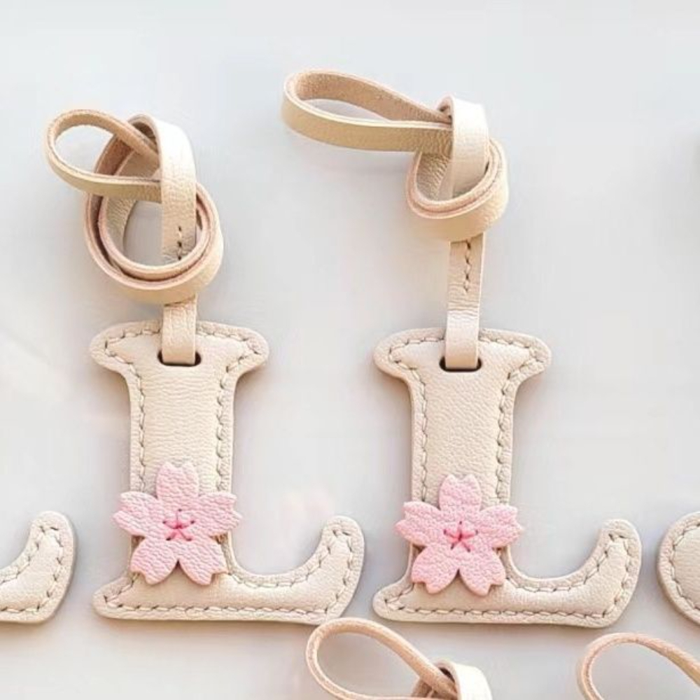 Creative High Quality Genuine  - Monogram Keychain Leather บทวิจารณ์และราคา