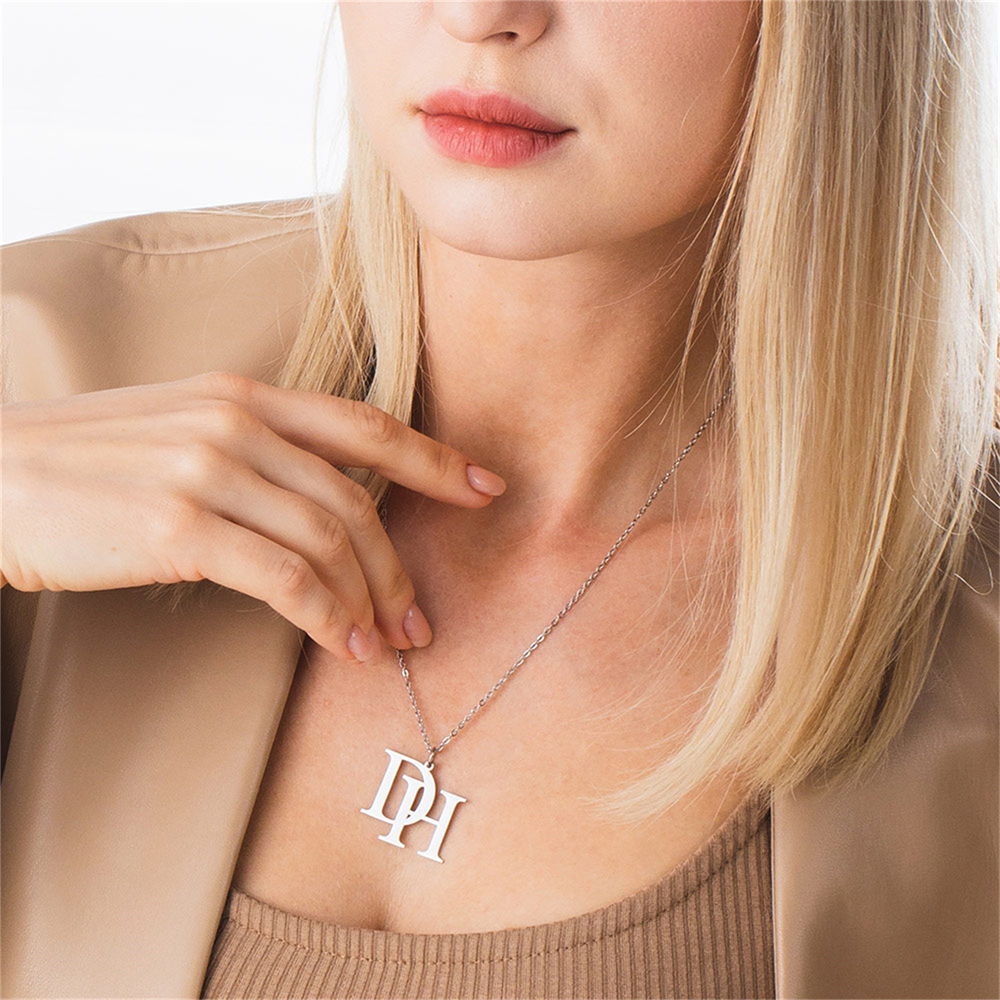Couples Custom Initial Letter  - Birth Flower Necklace บทวิจารณ์และราคา