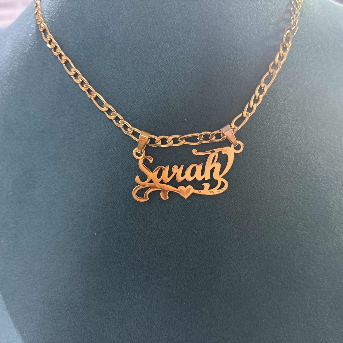Custom Figaro Chain Heart Name - Name Necklace Custom บทวิจารณ์และราคา